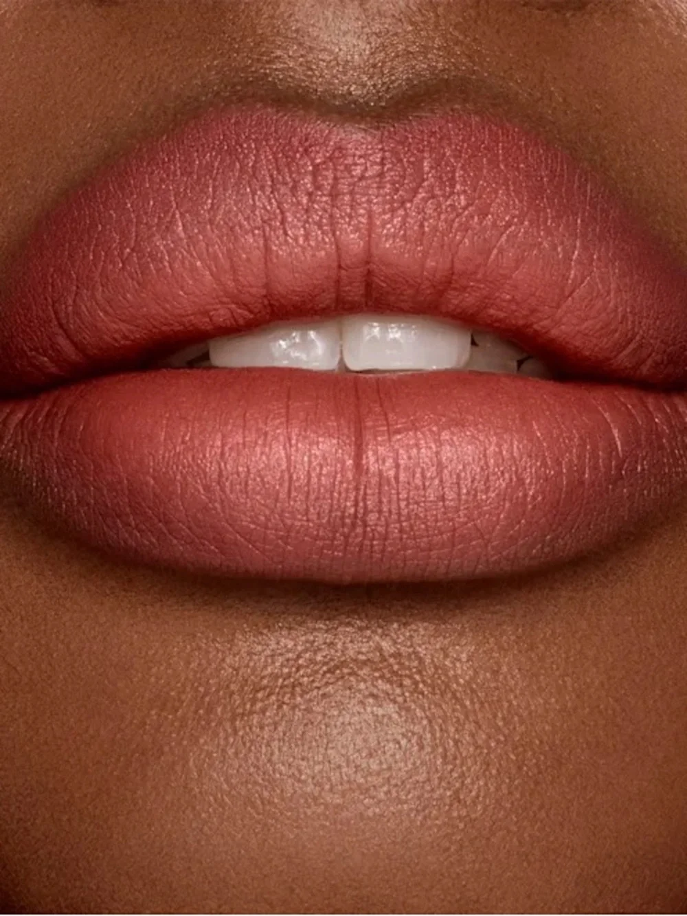 Charlotte Tilbury Matte Revolution Lipstick - MRS KISSES - CLASSIC PACKAGING